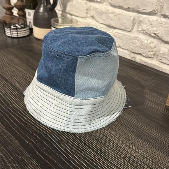 Madewell x Storytellers & Creators Unisex Upcycled Patchwork Bucket Hat | - Picture 3 of 5
